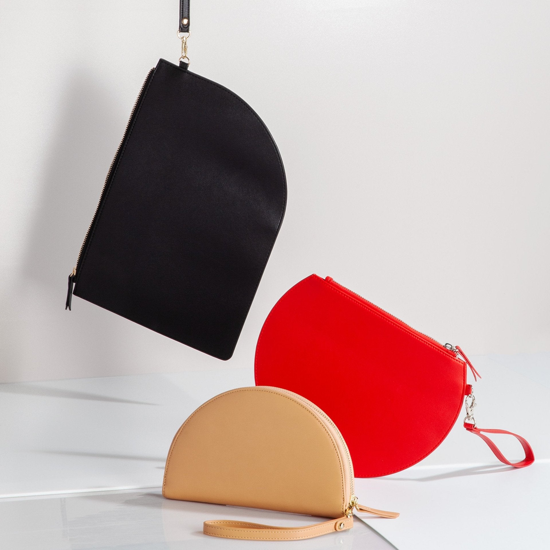 Moon Clutch in Red